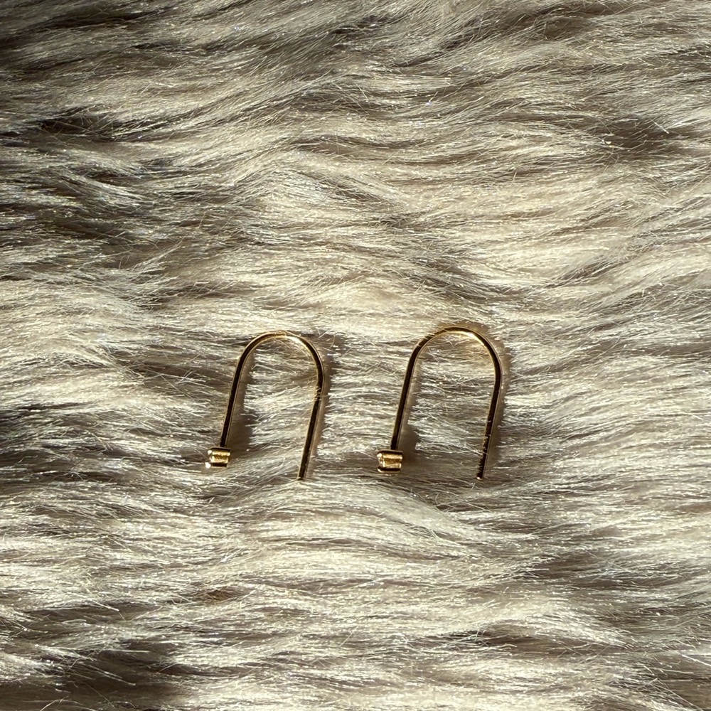 Madewell Demi-Fine Gold U-Shaped Earrings